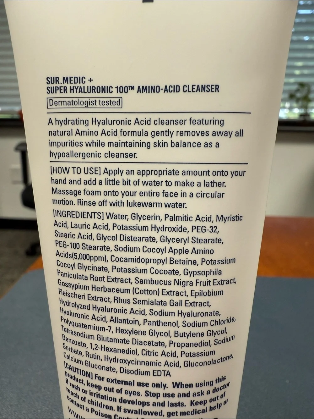 Super Hyaluronic Amino-Acid Cleanser
